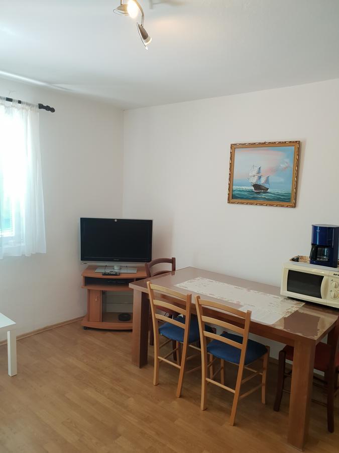 Villa Franko Prizna Buitenkant foto